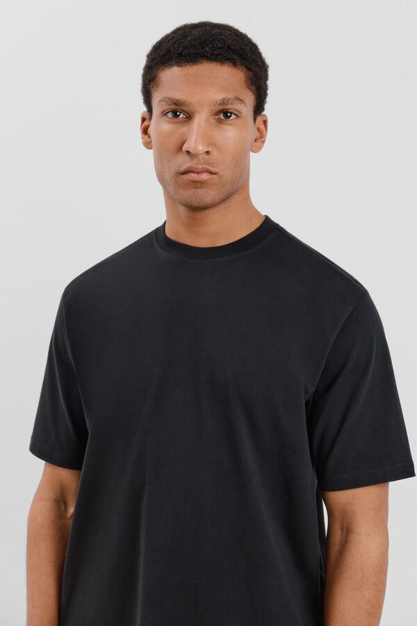 Cortefiel T-shirt b&aacute;sica Preto