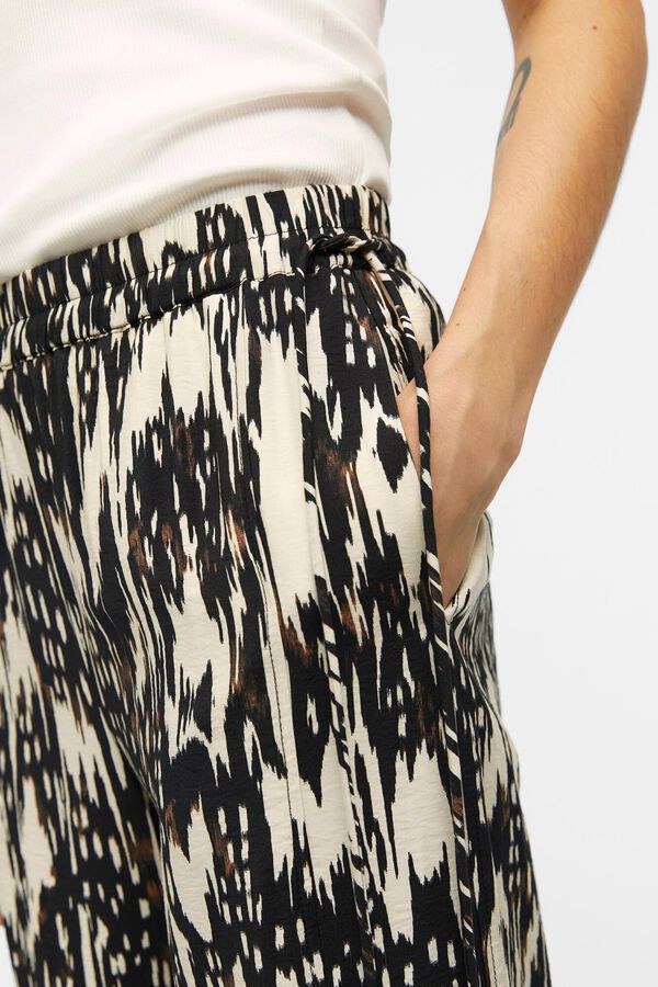 Object Cal&ccedil;as largas Cinzento