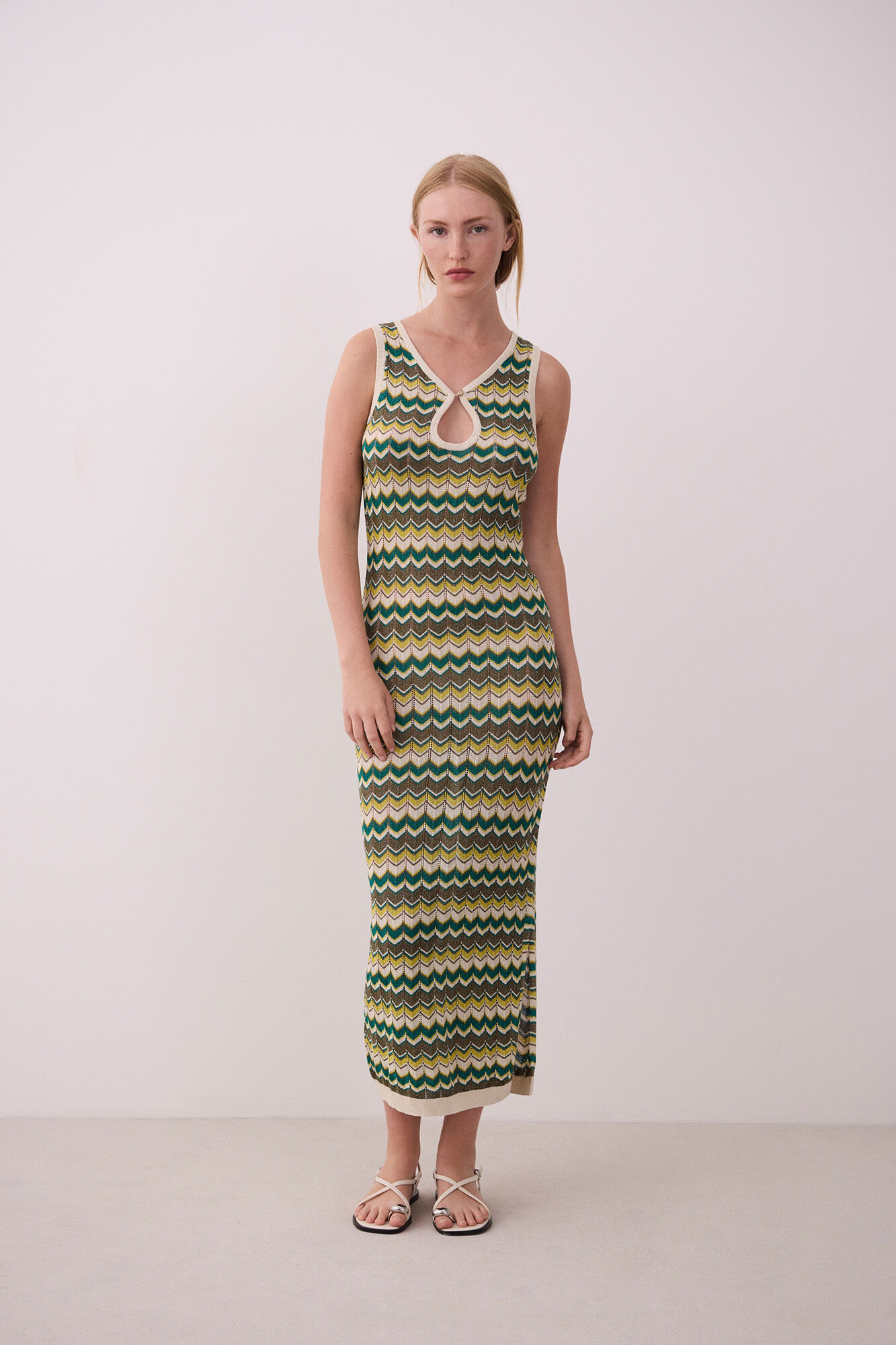 Vila Vestido midi de punto pointelle con l&uacute;rex