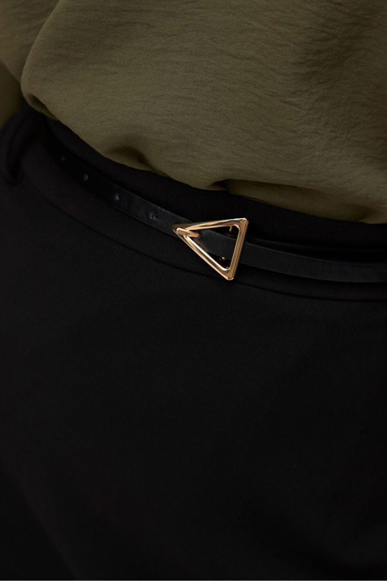 Vero Moda Curve Falda corta cintur&oacute;n talla grande