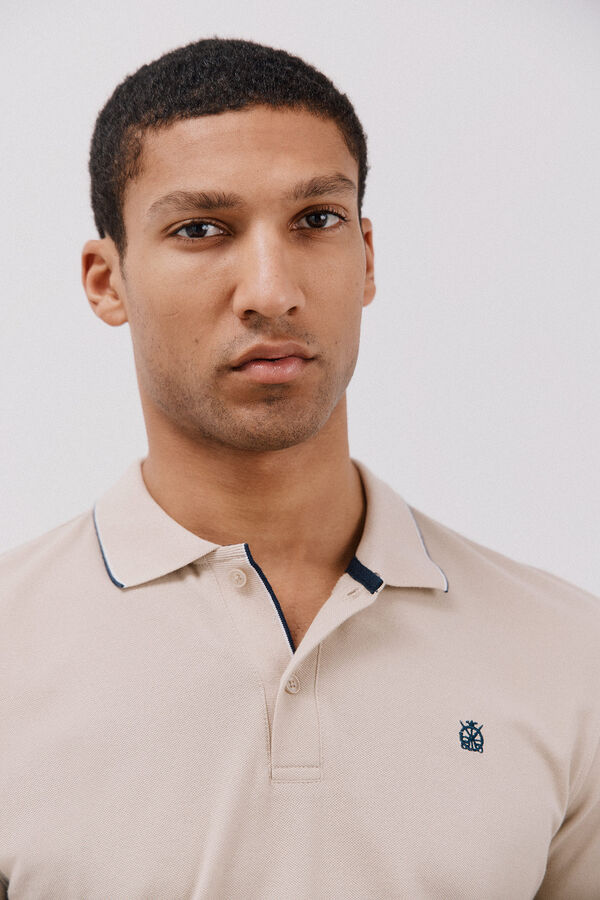 Cortefiel Polo con tips Beige