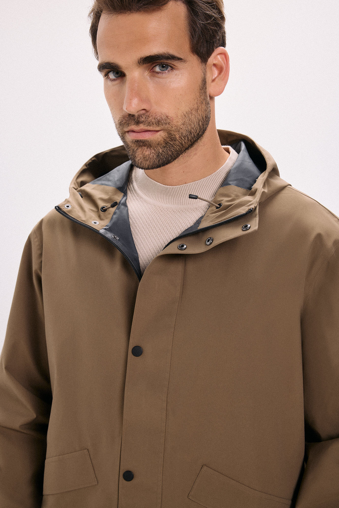 Jack & Jones Blus&atilde;o imperme&aacute;vel de corte regular
