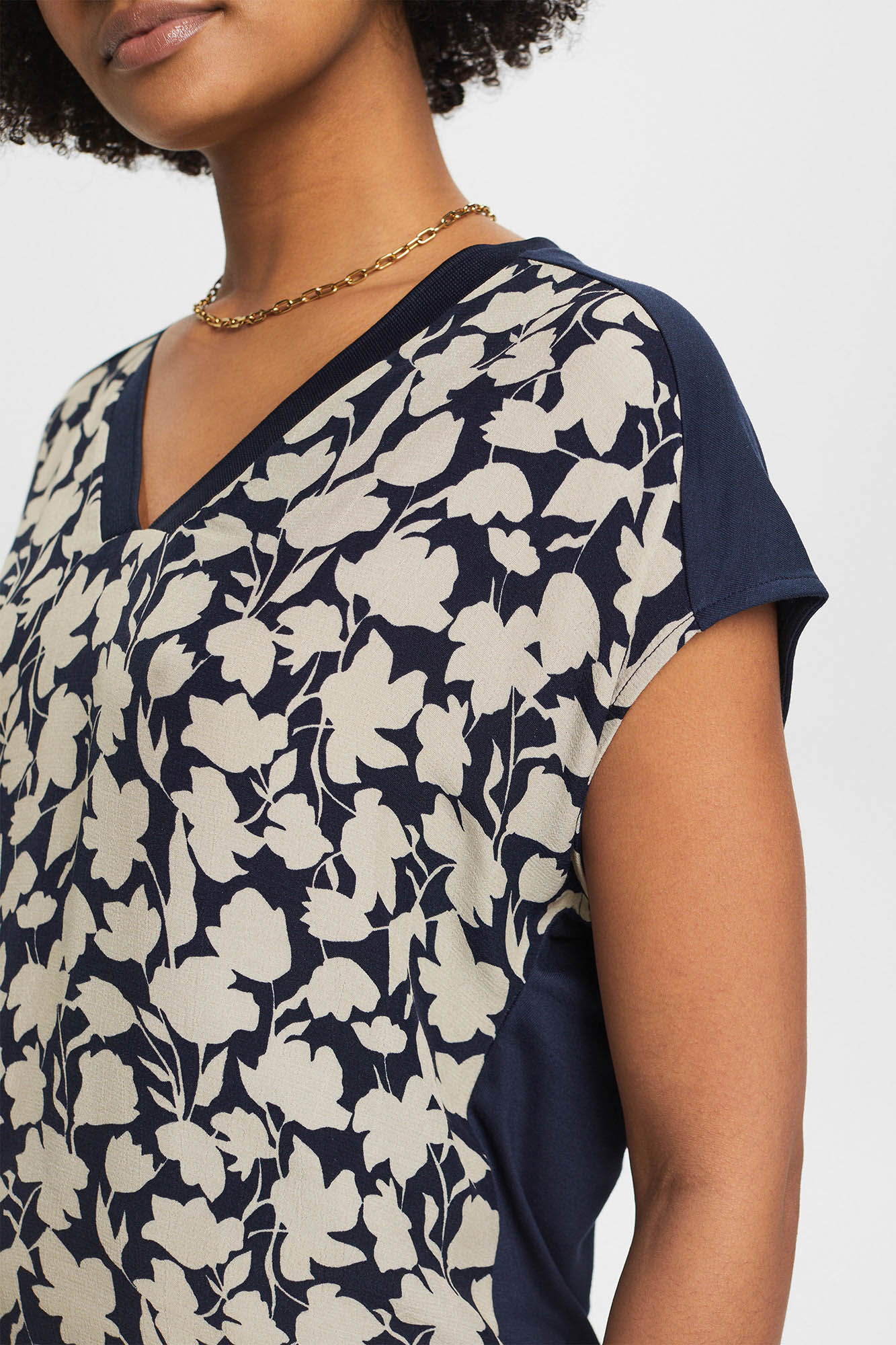 Esprit Camiseta holgada estampada viscosa