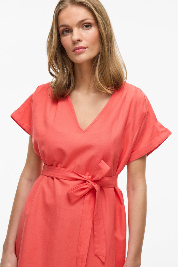 Vila Vestido curto camiseiro Subiu