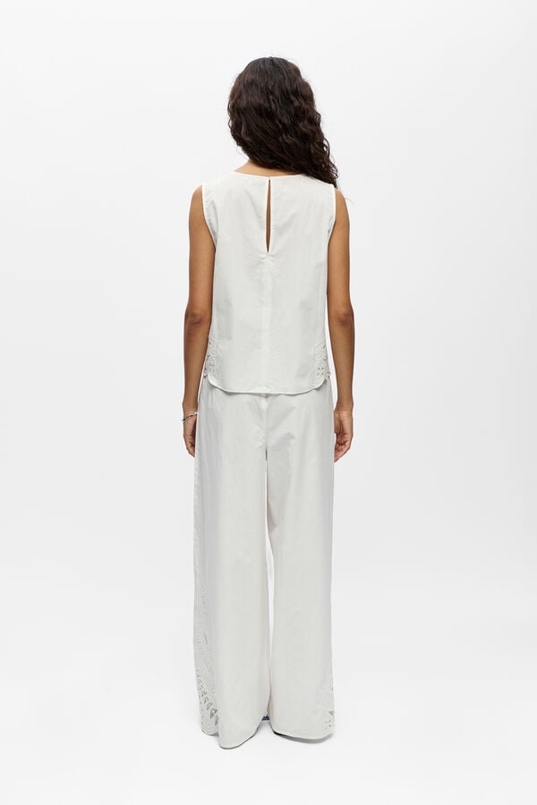 Object Top em algod&atilde;o bordado Branco