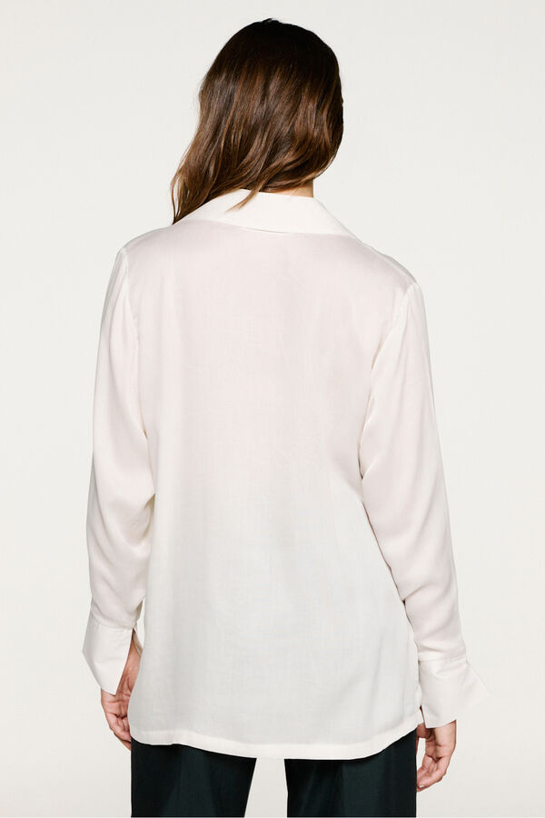 Selected Blusa cuello pico detalle met&aacute;lico Blanco