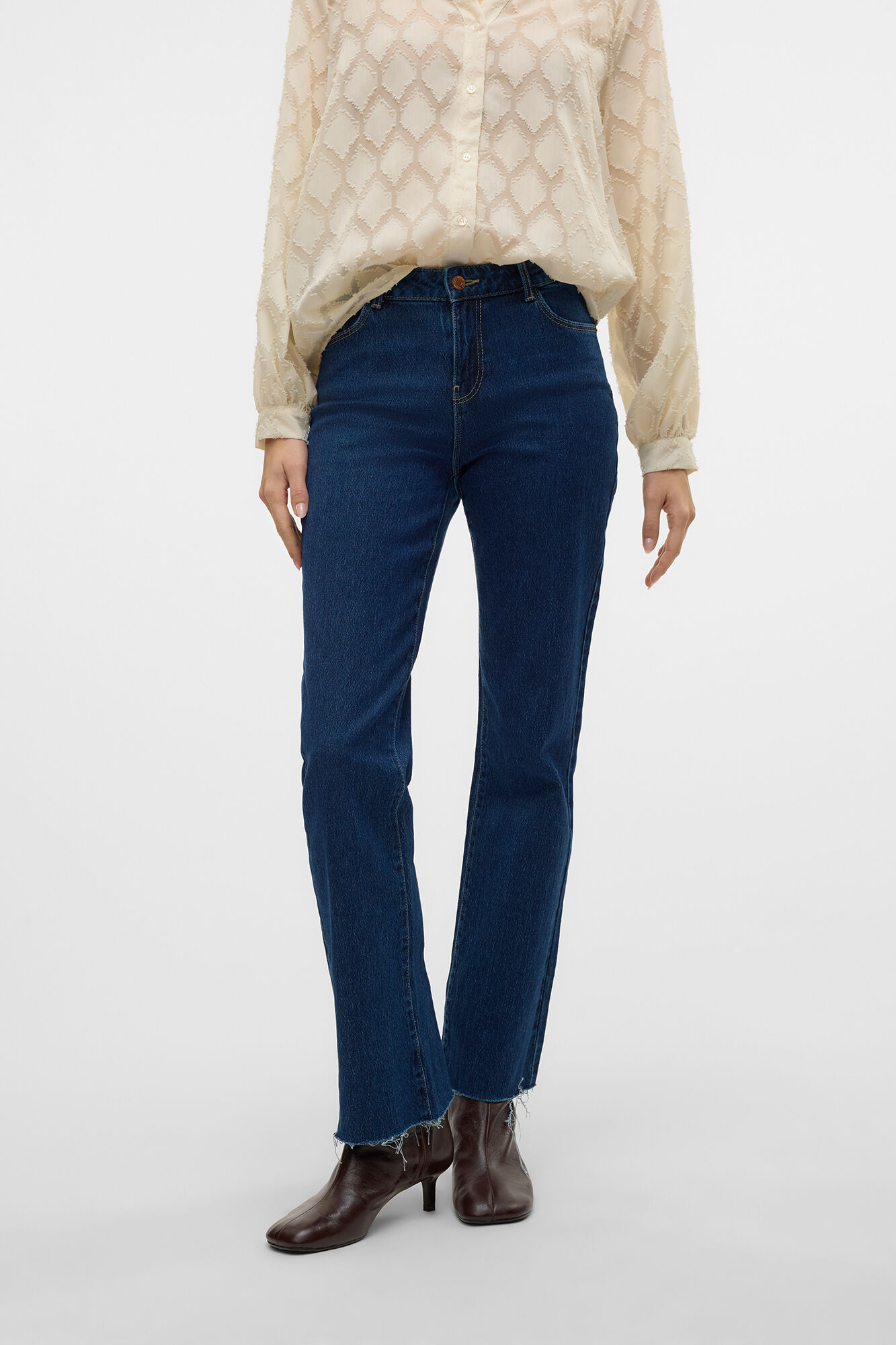 Vero Moda Cal&ccedil;a jeans flare corte m&eacute;dia