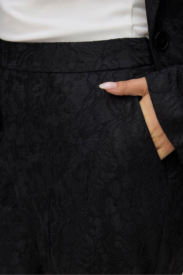 Vero Moda Curve Pantal&oacute;n campana encaje talla grande Negro