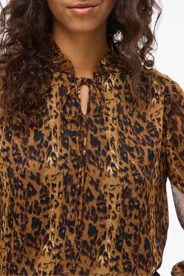 Vila Blusa de gasa estampada Marr&oacute;n
