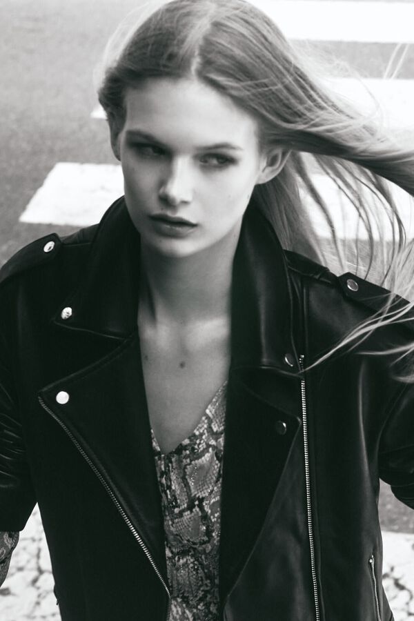 Cortefiel Cazadora piel biker oversize Negro