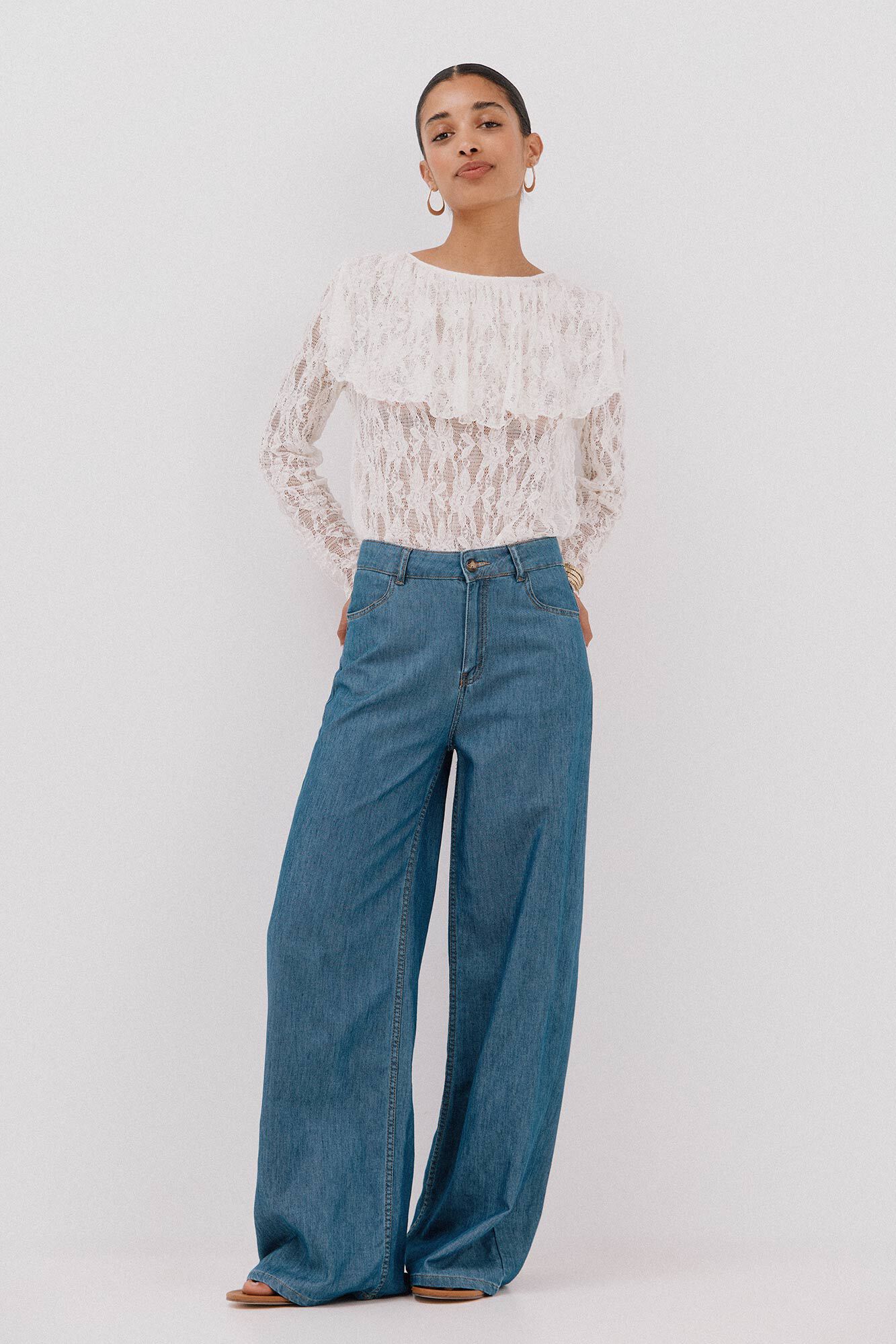 Cortefiel Top encaje volante