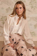 Pol&iacute;n Et Moi Camisa bordados Cassie Beige