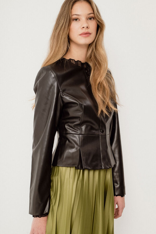 Vila Chaqueta polipiel con peplum Negro