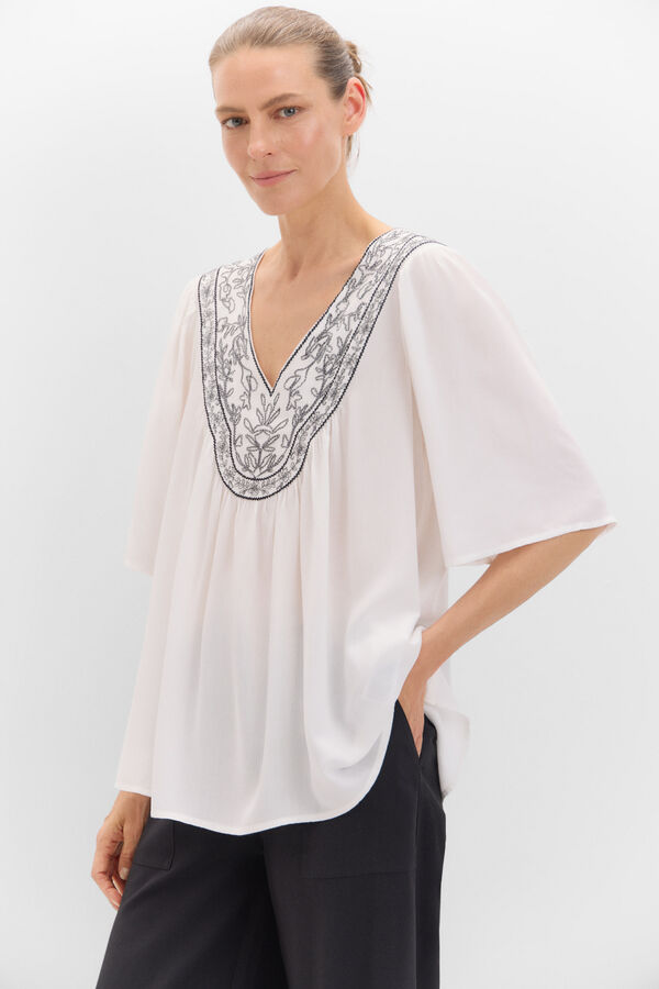 Cortefiel Blusa canesú bordado Blanco