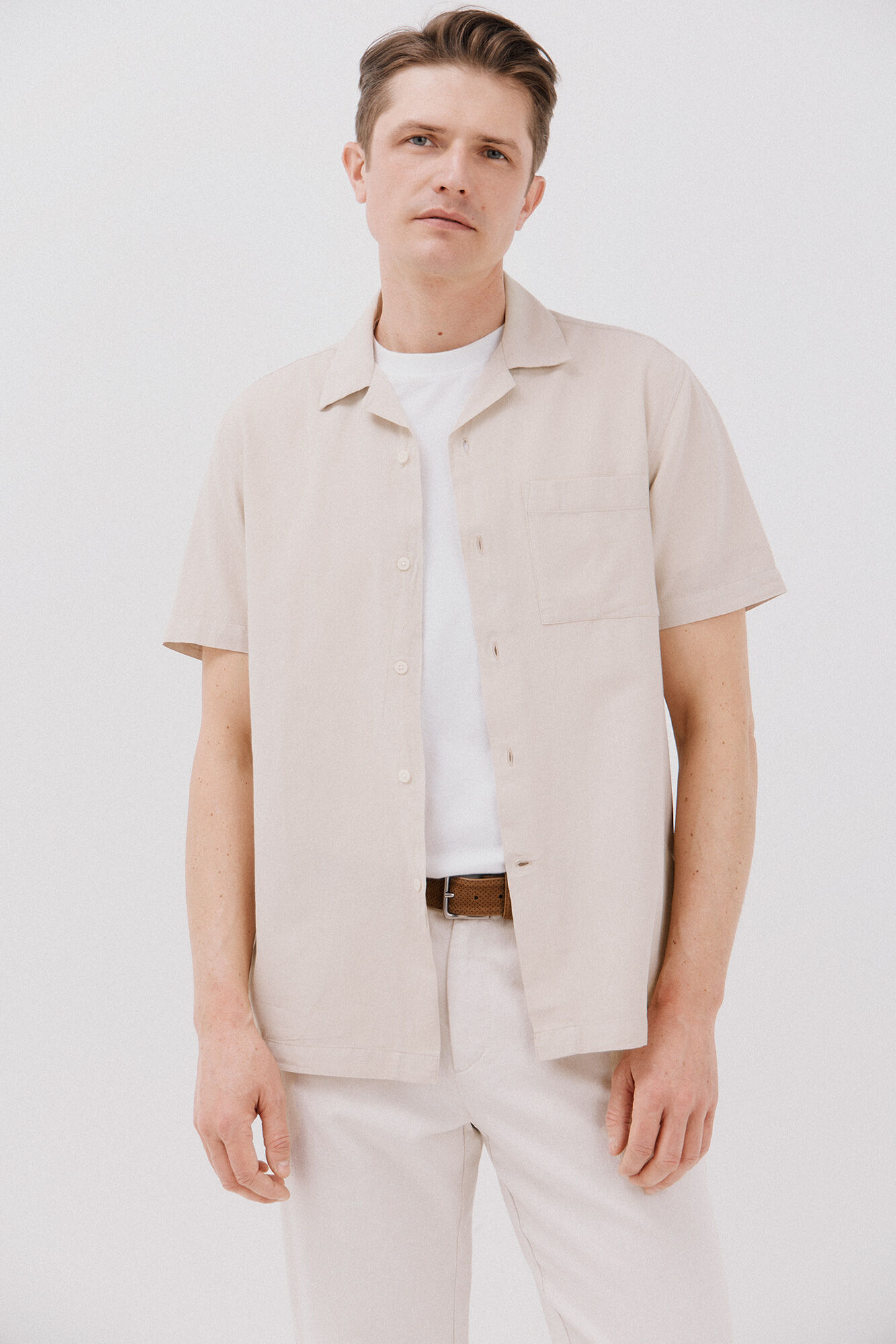 Cortefiel Camisa de manga curta de algod&atilde;o e linho simples