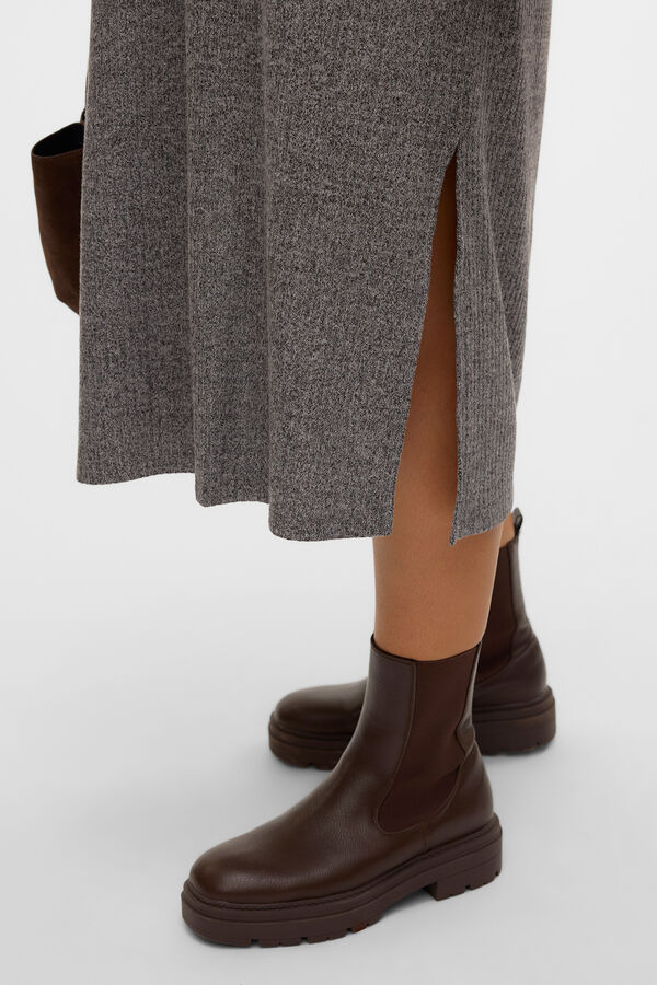 Vero Moda Curve Vestido midi em malha Plus Size Cinzento