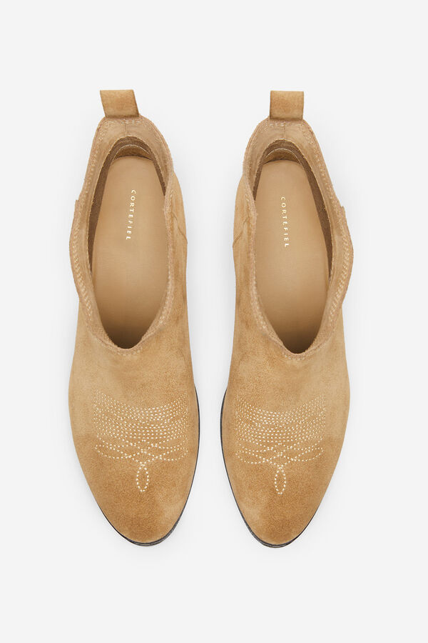 Cortefiel Bot&iacute;n bajo serraje Beige