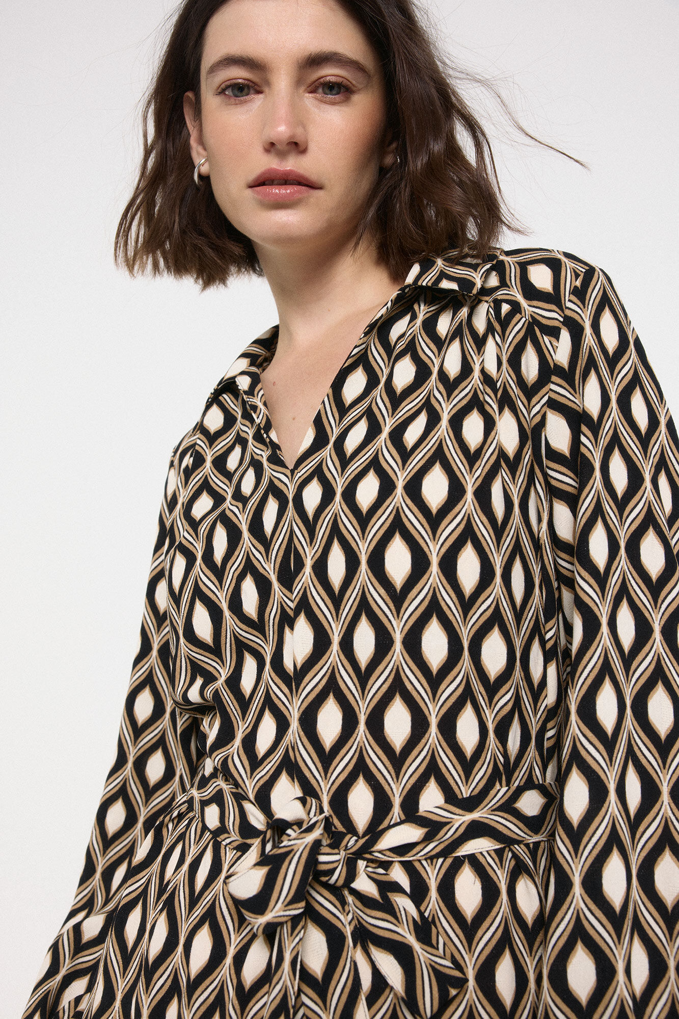 Vero Moda Vestido camisero midi