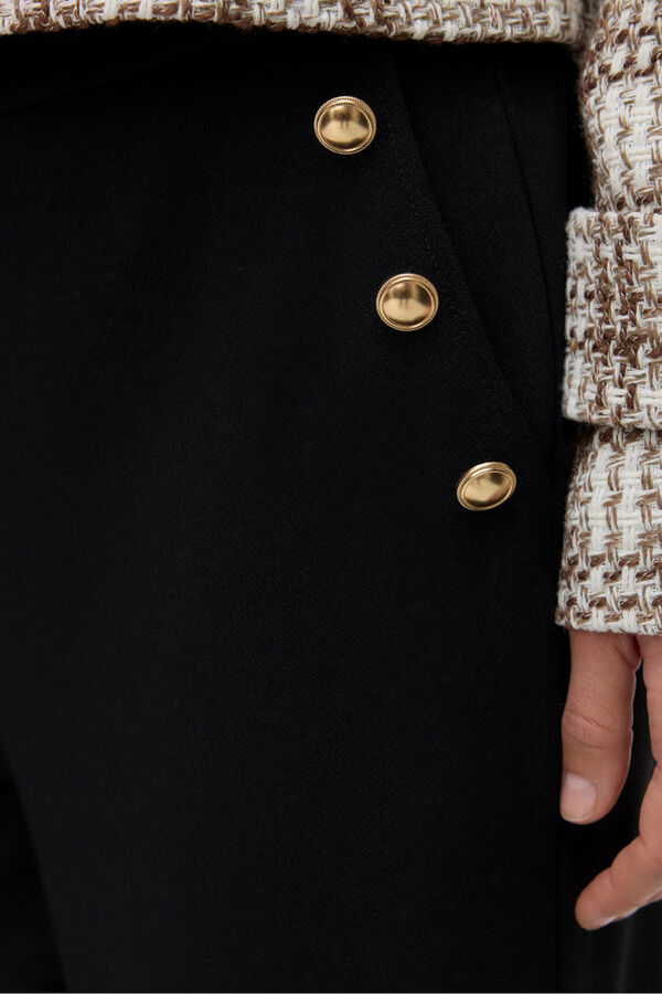 Vero Moda Cal&ccedil;a comprida com detalhe de bot&atilde;o  Preto