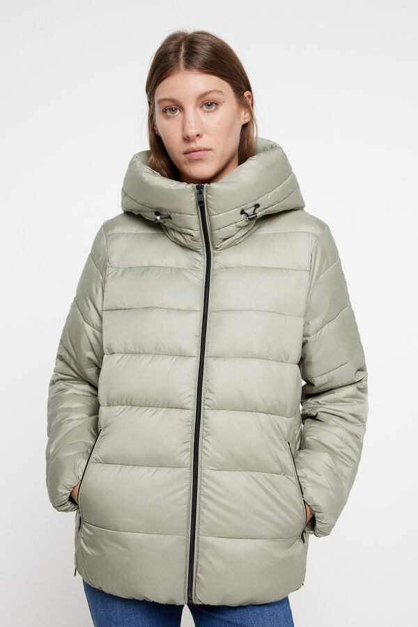 Esprit Abrigo corto puffer capucha y cuello alto Gris