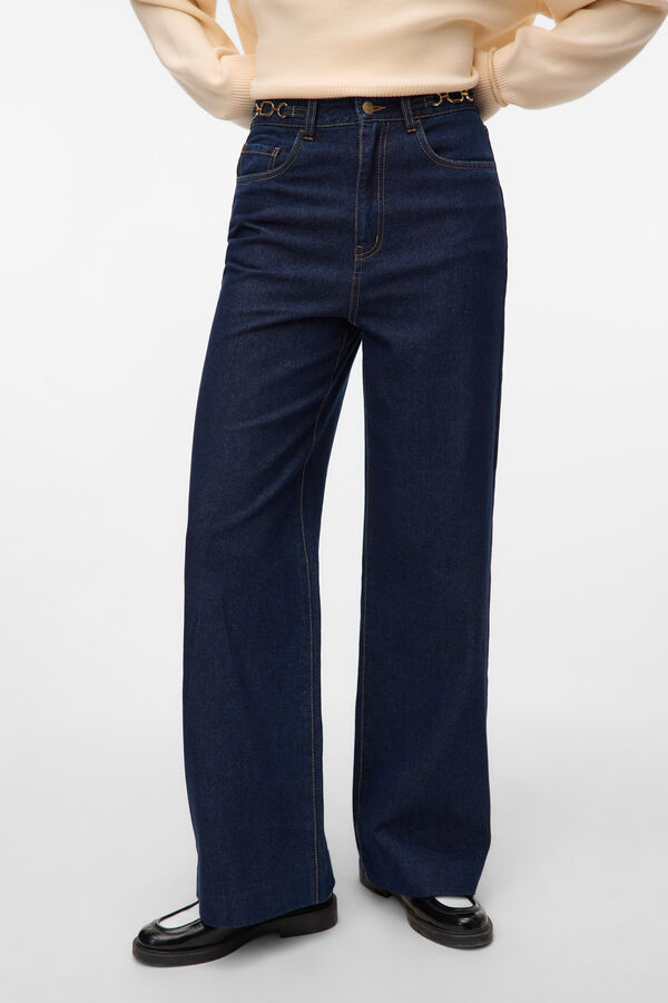 Vero Moda Pantal&oacute;n vaquero detalle cadena Azul marino