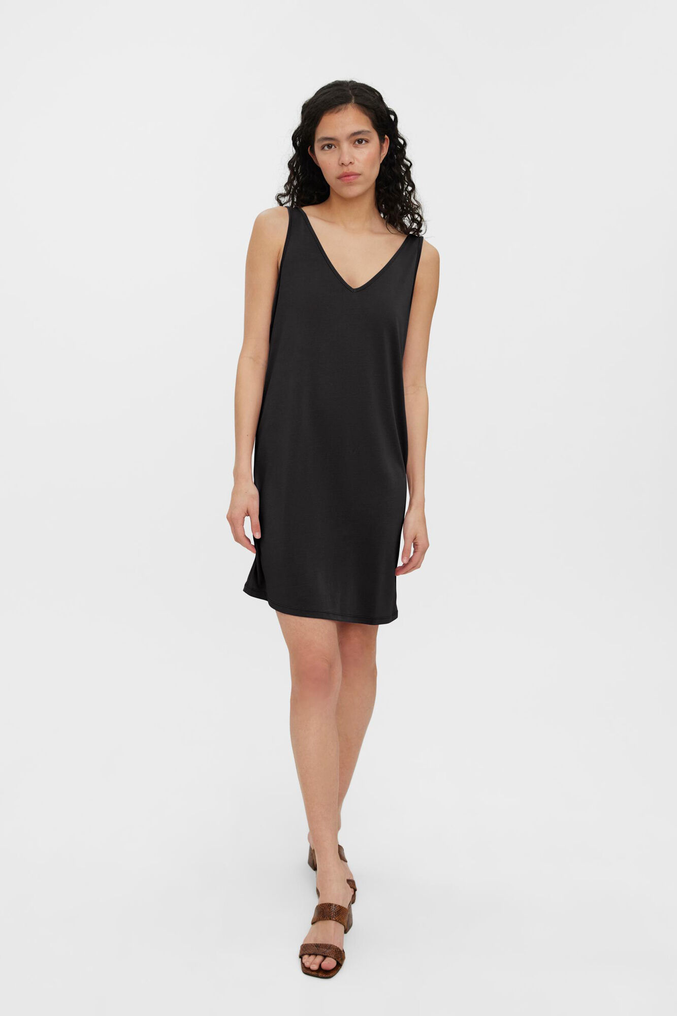 Vero Moda Vestido suelto de tirantes