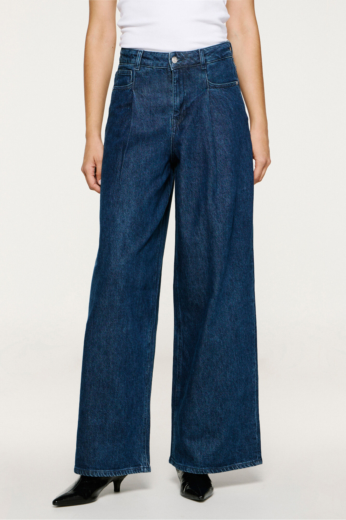 Selected Pantal&oacute;n vaquero pinzas algod&oacute;n org&aacute;nico.