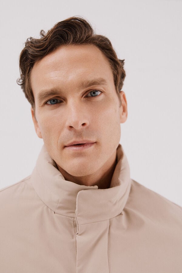 Cortefiel Parka t&eacute;cnica com vistas remov&iacute;veis Tostado