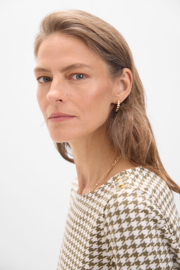 Cortefiel Camisola b&aacute;sica decote barco com bot&otilde;es dourados Verde