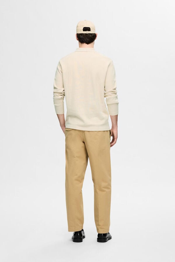 Selected Camisa p&oacute;lo de manga comprida confeccionada em 100% algod&atilde;o org&acirc;nico. Branco