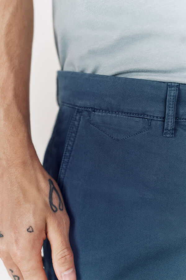 OOTO Bermuda chino Azul