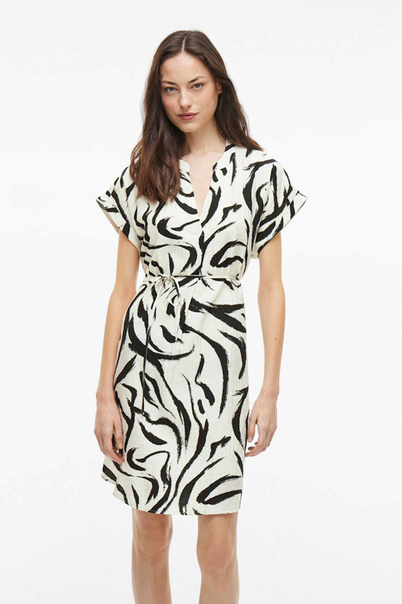 Vila Vestido corto cuello mao con viscosa