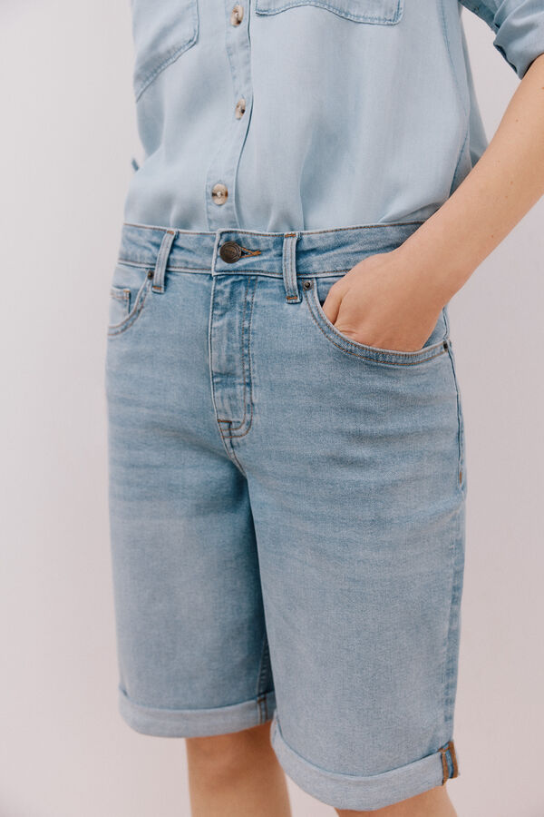 Cortefiel Bermuda vaquera b&aacute;sica Azul