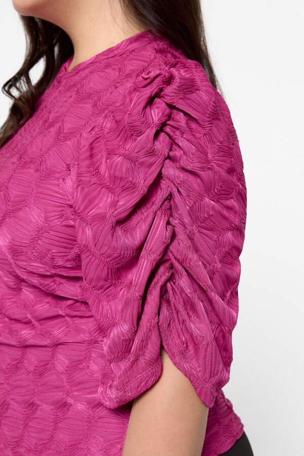 Evoked by Vila Top manga media curvy Morado