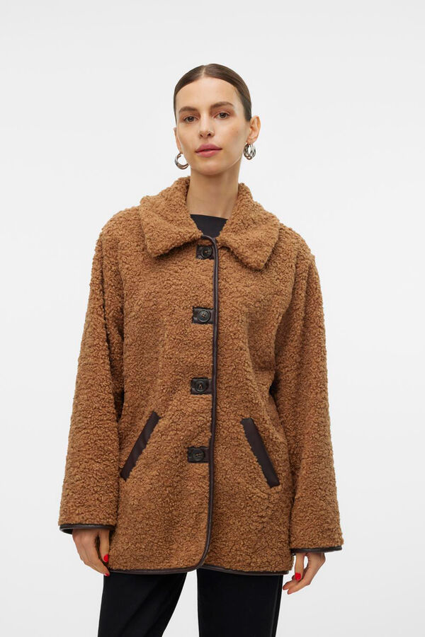 Vero Moda Chaqueta efecto borrego Marrón oscuro