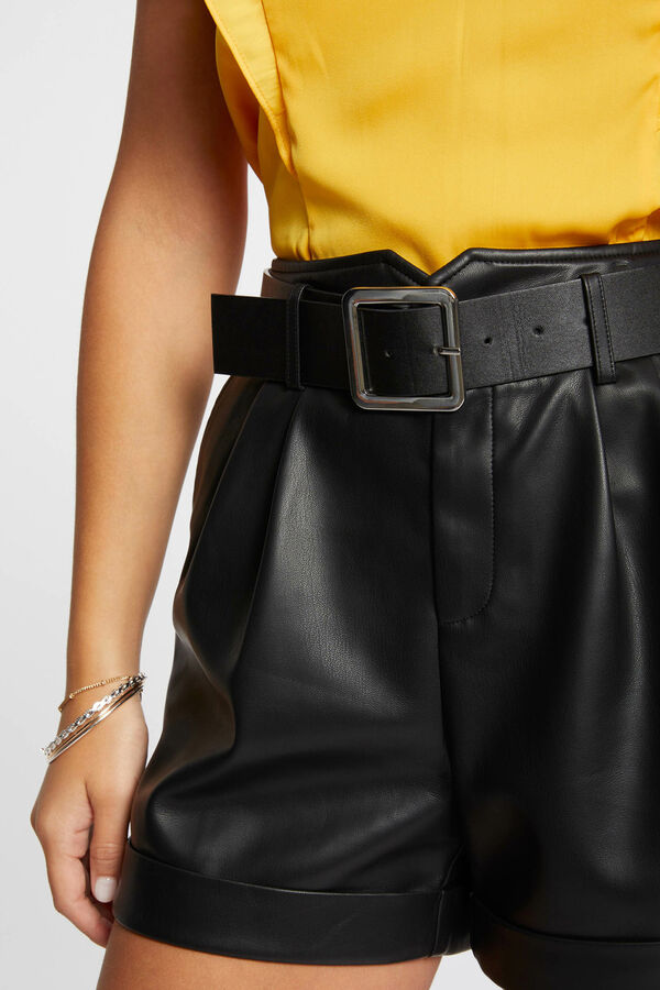 Morgan Short ajustado cuero sint&eacute;tico Negro