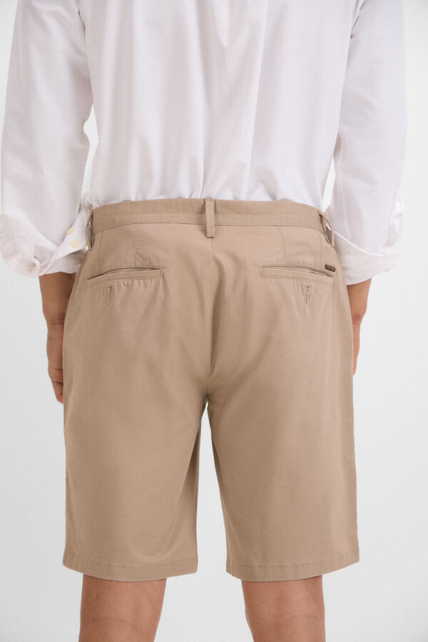 Cortefiel Bermudas chinos estampadas Tostado