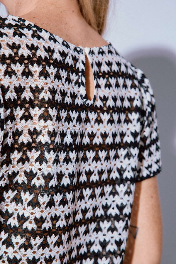 Slowlove Top estruturado de manga curta Impress&atilde;o