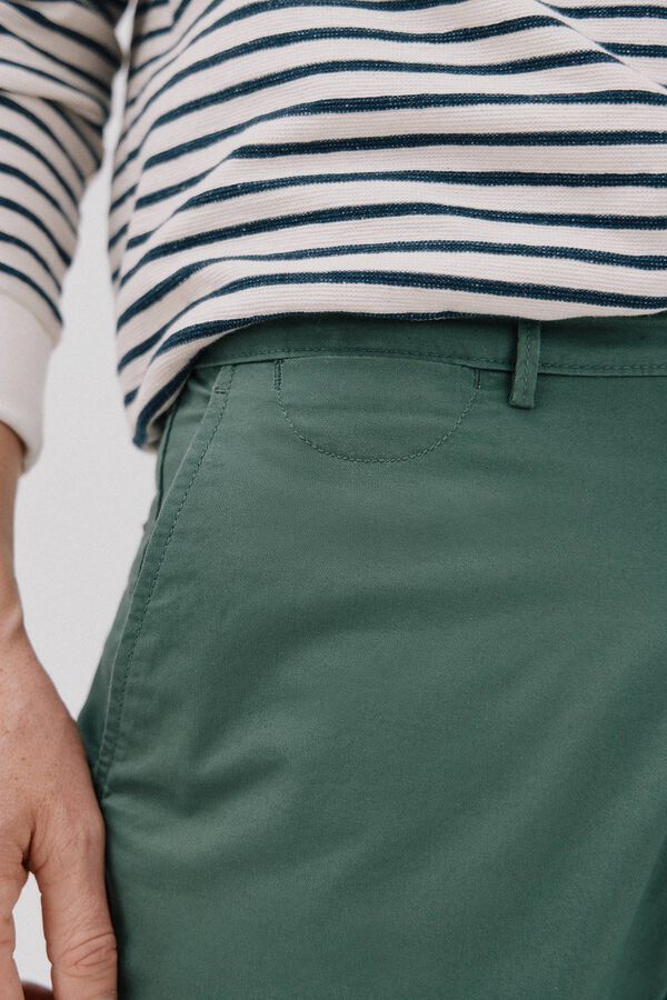 Cortefiel Bermuda chino Verde