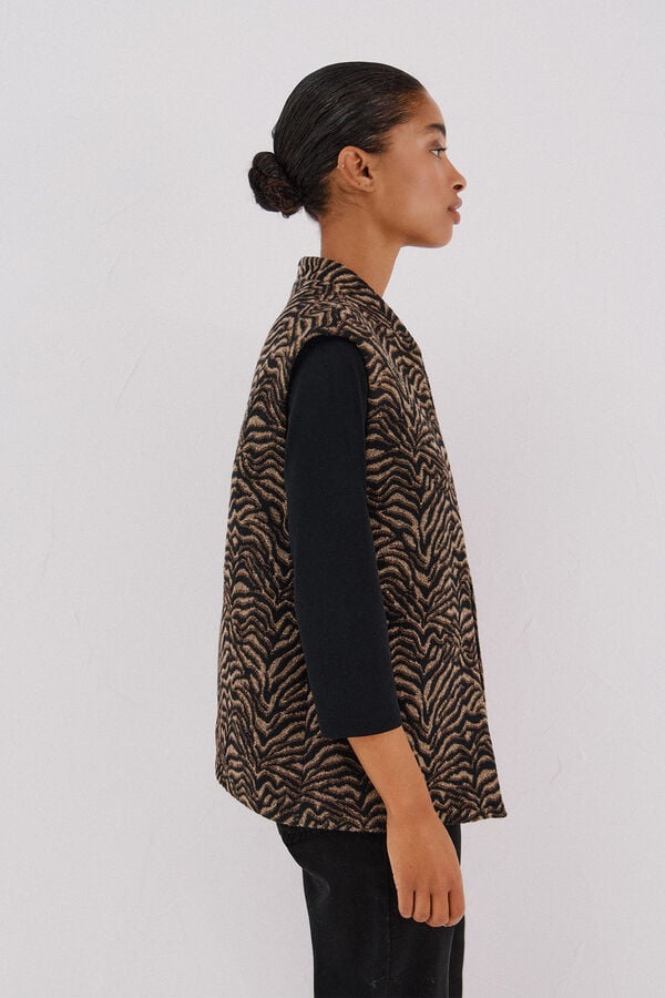 Cortefiel Chaleco tejido animal print Multicolor