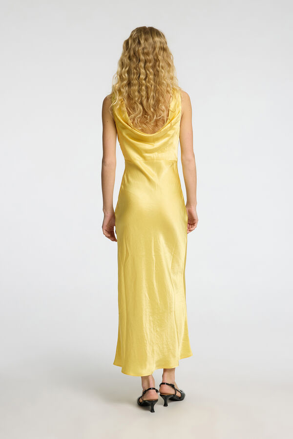 Selected Femme Vestido largo satinado Amarillo