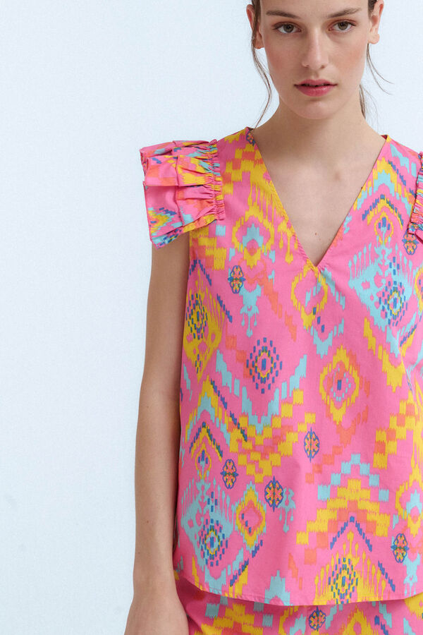 Vila Top com estampado étnica ikat Subiu