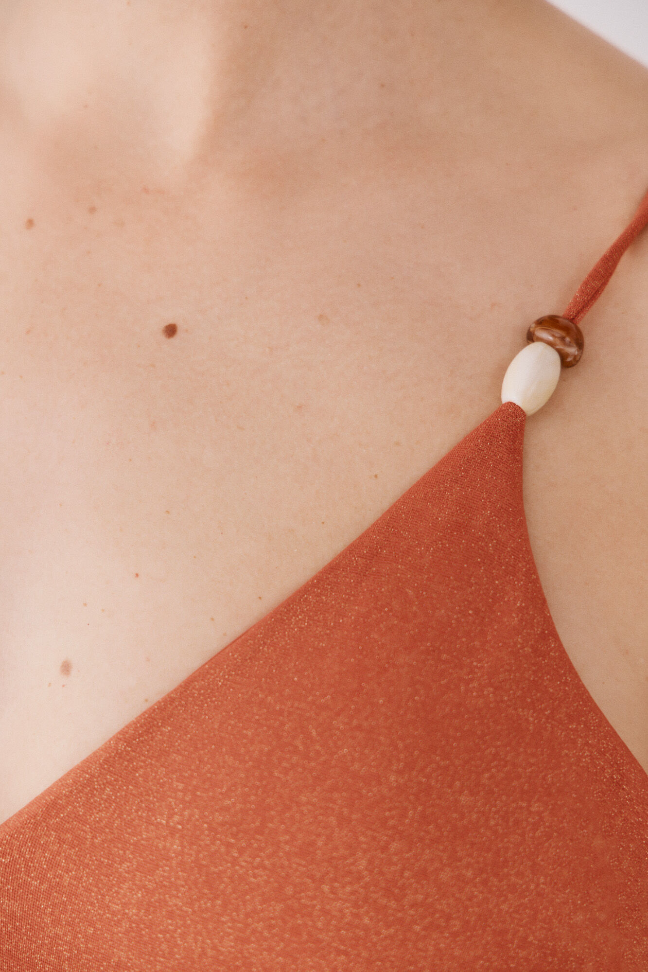 Cortefiel Ba&ntilde;ador tejido lurex piedras