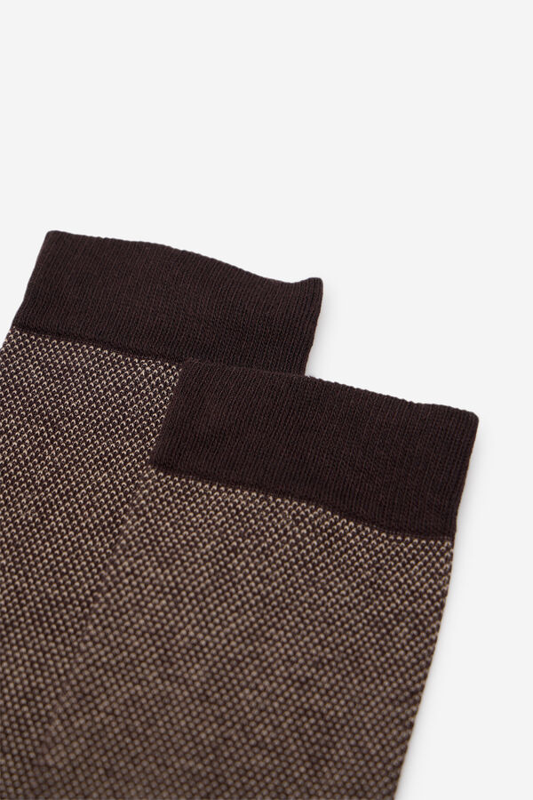 Cortefiel Calcet&iacute;n microdibujo Marr&oacute;n oscuro
