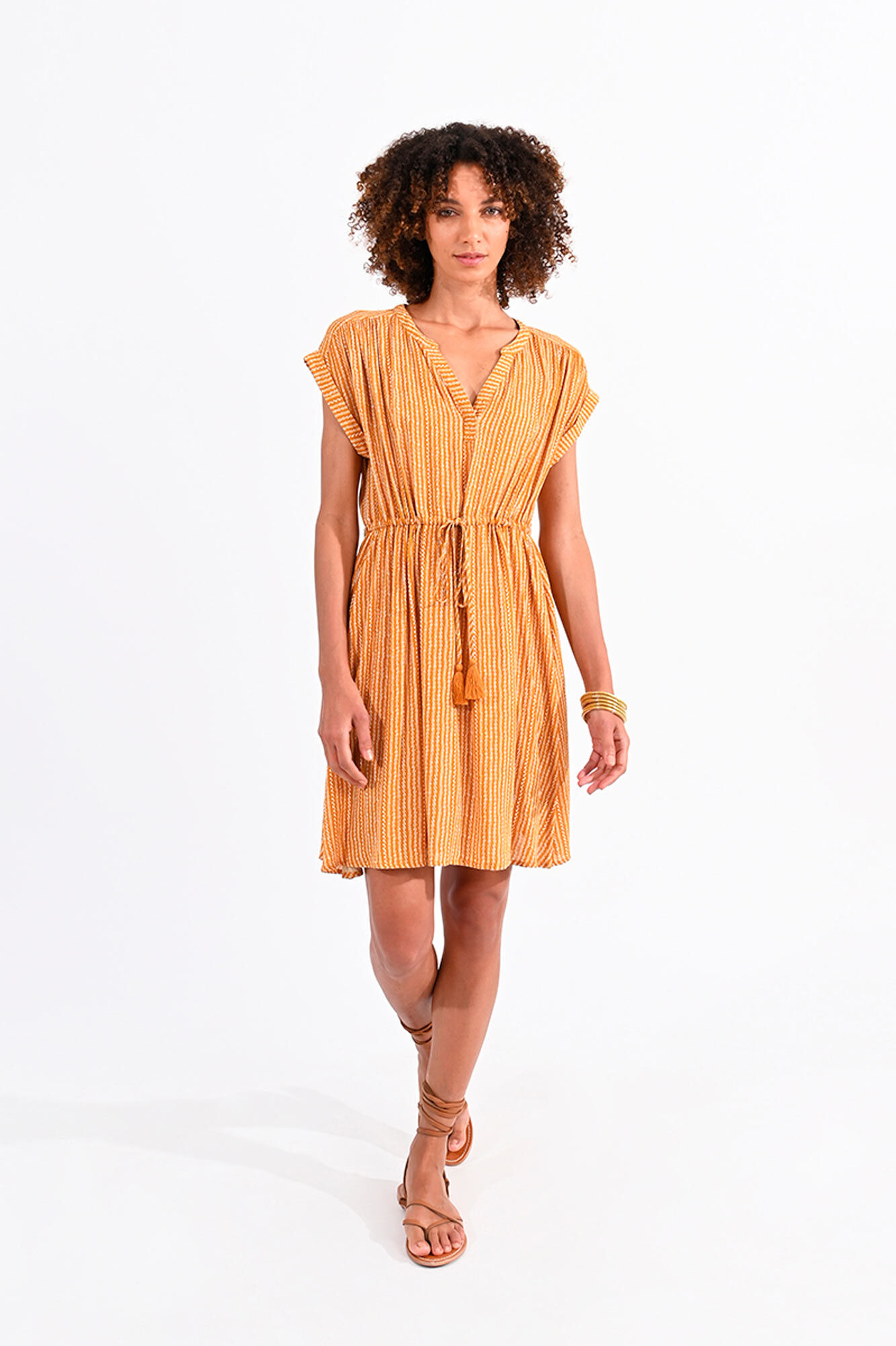 Molly Bracken Vestido de manga corta con estampado y lazada