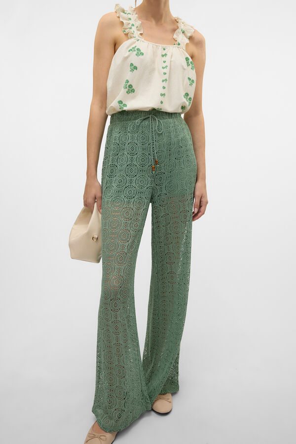 Vero Moda Pantalón largo fluido con calados Verde oscuro