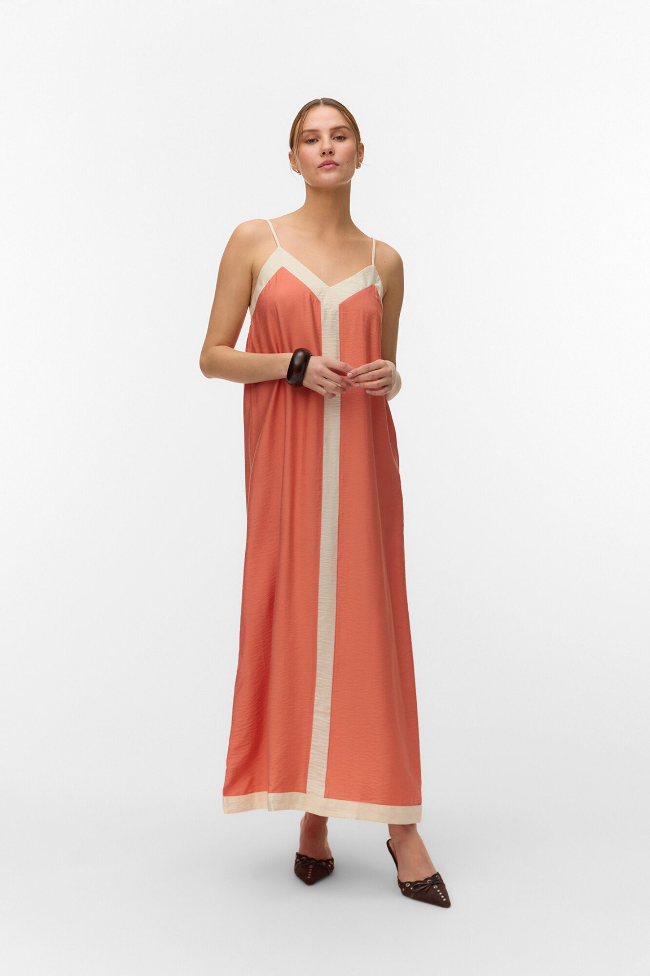 Vero Moda Vestido comprido de al&ccedil;as ajust&aacute;veis