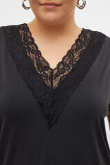 Vero Moda Curve T-shirt básica com renda plus size Preto
