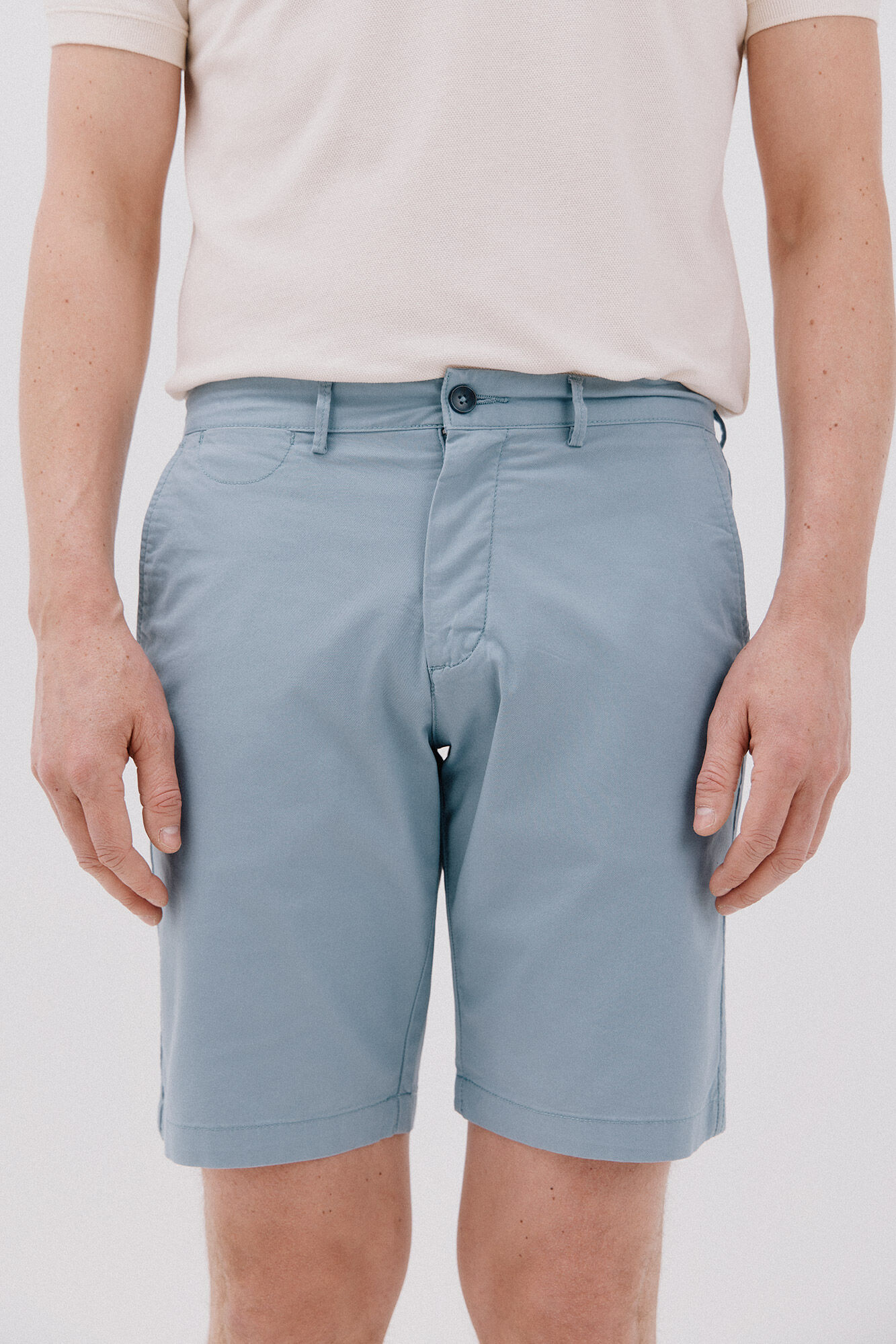 Cortefiel Bermuda chino