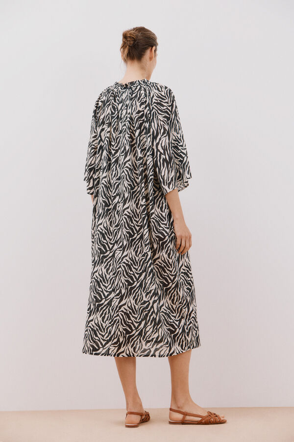 Cortefiel Cafet&atilde; comprido estampado Impress&atilde;o